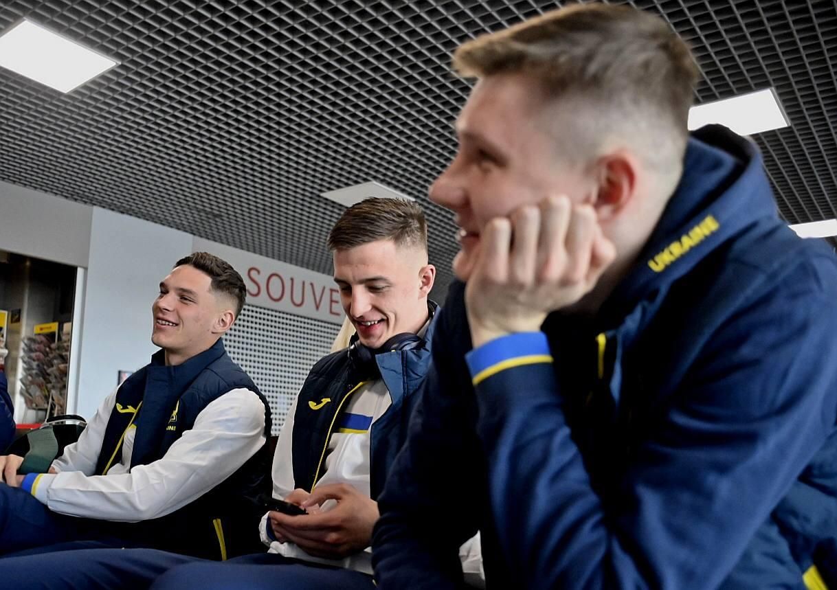 Збірна України вирушила до Англії / Твіттер УАФ