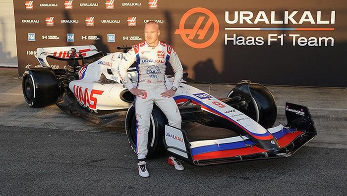 Позор по-европейски: российскому гонщику разрешили участвовать в Формуле-1