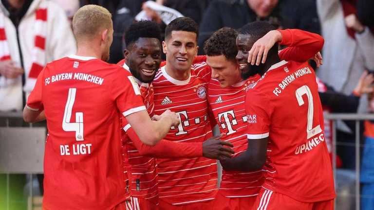 Баварія перемогла Аугсбург / фото AFP Баварія перемогла Аугсбург / фото AFP