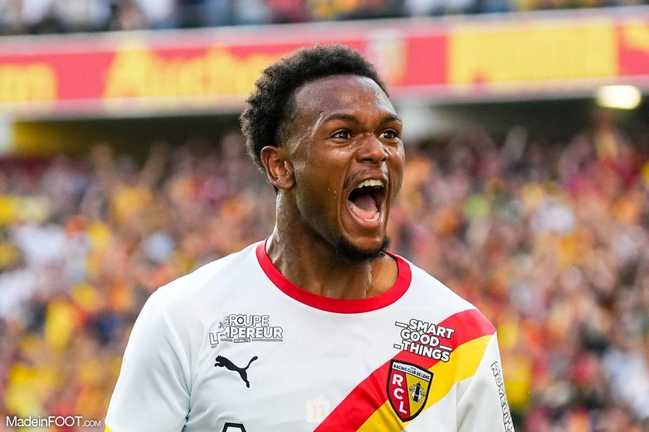 Лоис Опенда / фото из открытых источников Лоис Опенда / фото из открытых источников