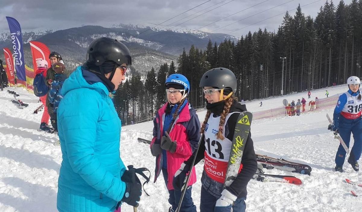 Анастасія Гасюк (праворуч) / фото з соцмереж