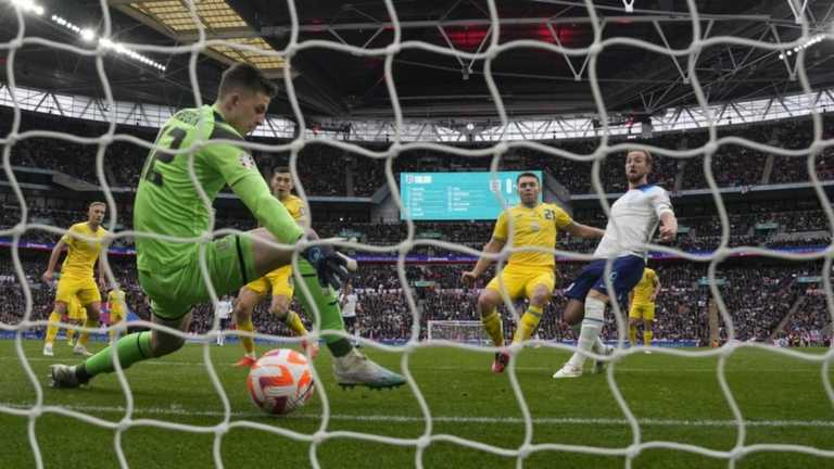 Трубін пропустив два м'ячі / Фото Telehraph Трубін пропустив два м'ячі / Фото Telehraph