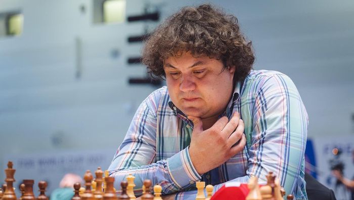 Украинец Коробов обыграл грека и укрепил лидерство на чемпионате Европы по шахматам