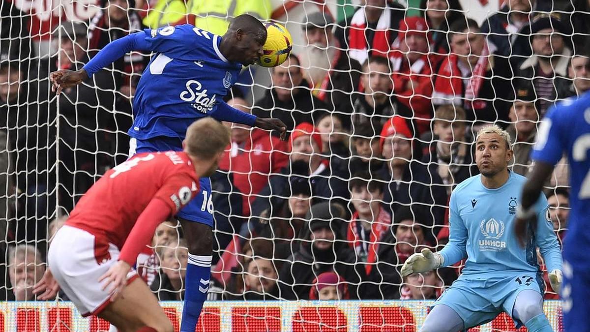 Евертон розписав нічию з Ноттінгемом