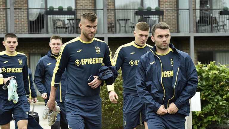 Сборная Украины в Лондоне / Фото УАФ Сборная Украины в Лондоне / Фото УАФ