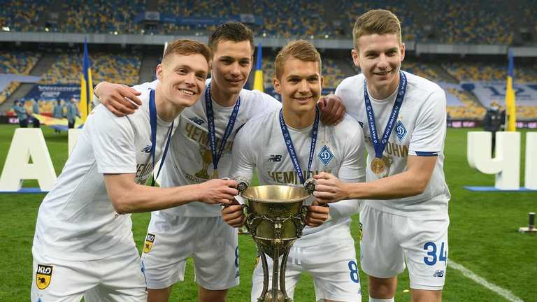 Гравці Динамо / Фото сайт "біло-синіх" Гравці Динамо / Фото сайт "біло-синіх"