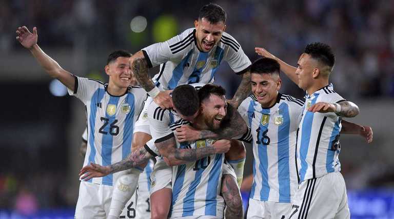 Аргентина выиграла первый матч после ЧМ-2022 / AFP