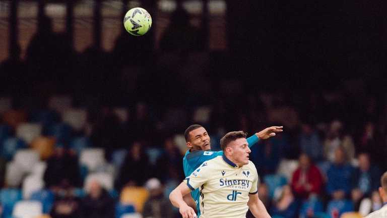 Наполи расписал ничью с Вероной / Фото Twitter Наполи расписал ничью с Вероной / Фото Twitter