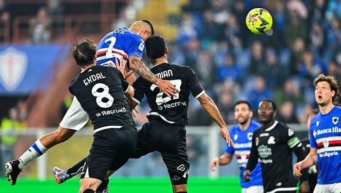 Сампдорія та Спеція розійшлися миром у битві аутсайдерів, яку ледь не зірвали фанати – Коваленко змарнував момент Сампдорія та Спеція розійшлися миром у битві аутсайдерів, яку ледь не зірвали фанати – Коваленко змарнував момент