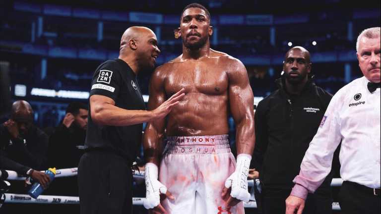 Ентоні Джошуа / фото з соцмереж Ентоні Джошуа / фото з соцмереж