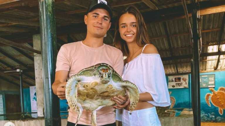 Топалов з коханою / Фото зі соцмереж Топалов з коханою / Фото зі соцмереж