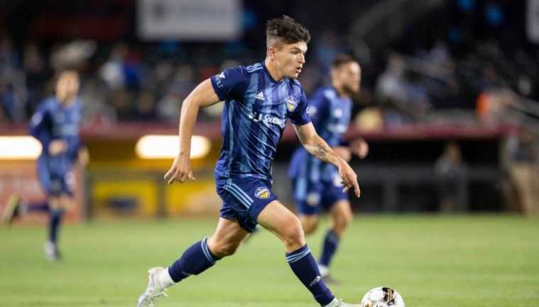 Денис Костишин / фото Ель-Пасо Локомотив Денис Костишин / фото Ель-Пасо Локомотив