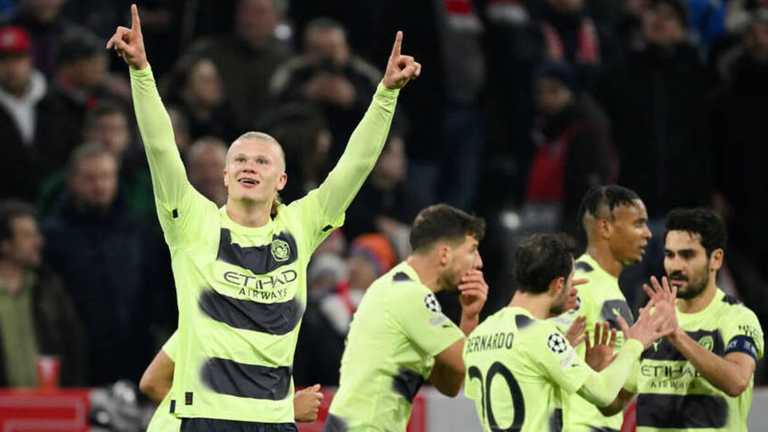 Холанд снова забивает Баварии / Фото из открытых источников Холанд снова забивает Баварии / Фото из открытых источников