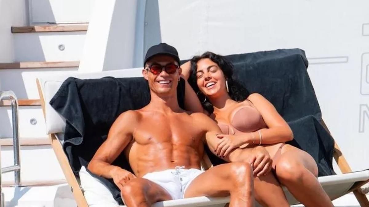 Роналду та Джорджина / фото із соцмереж Роналду та Джорджина / фото із соцмереж