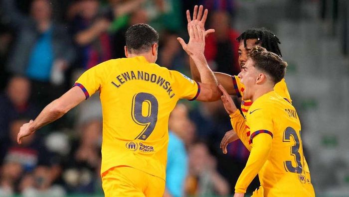 Барселона разбила аутсайтера Ла Лиги – Левандовски оформил дубль