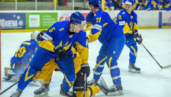 Сборная Украины с поражения стартовала на чемпионате мира по хоккею
