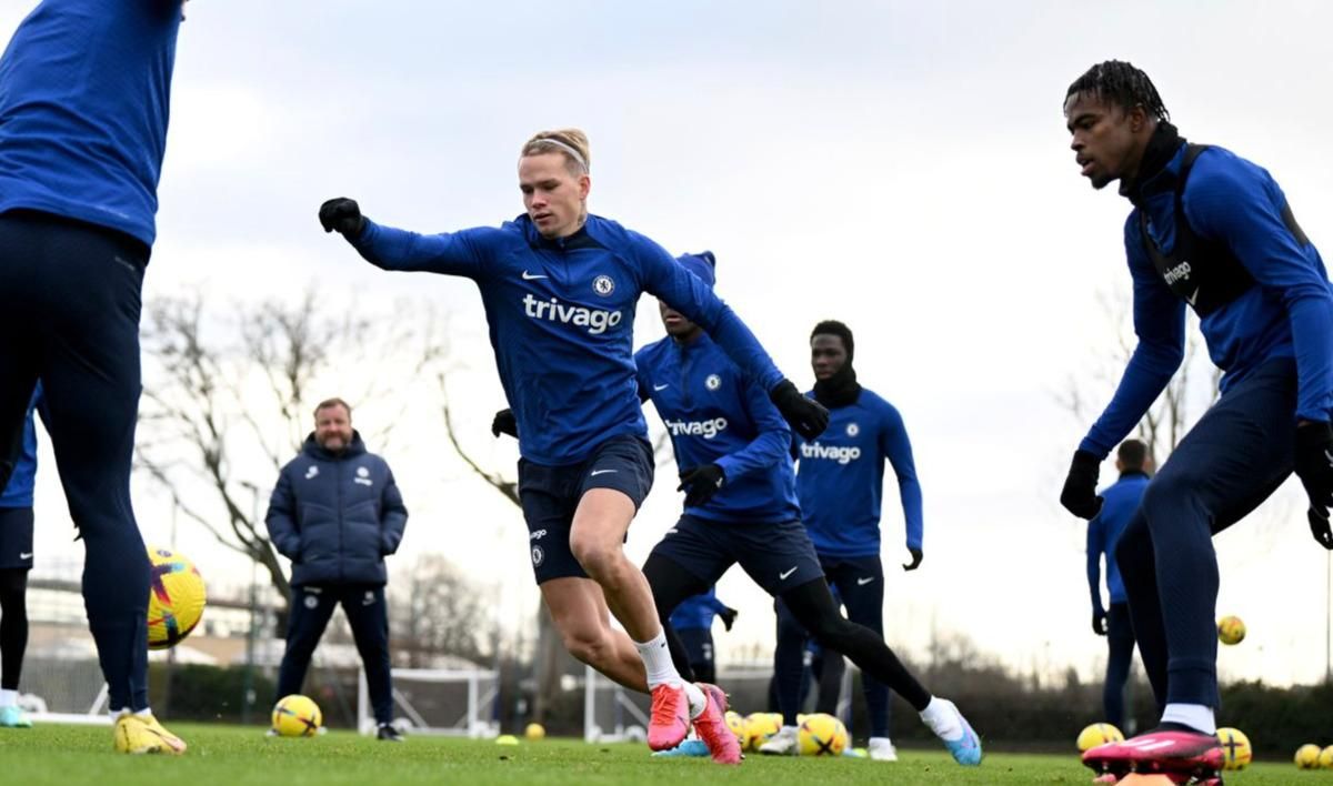 Мудрик на тренуванні Челсі / фото ФК Челсі Мудрик на тренуванні Челсі / фото ФК Челсі