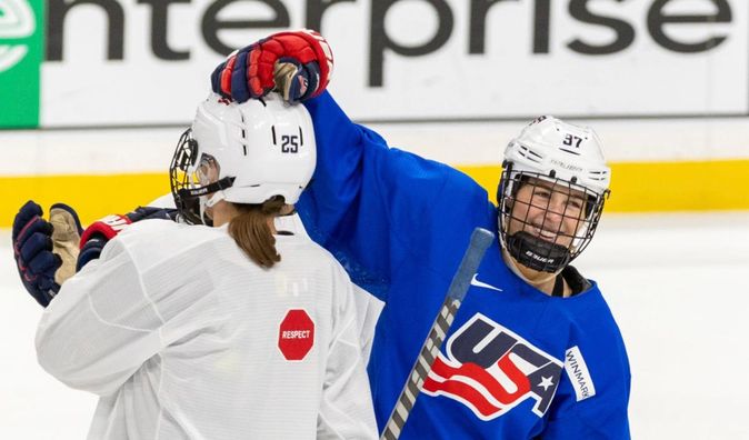 Сборная США забила самый быстрый гол в истории женского ЧМ по хоккею