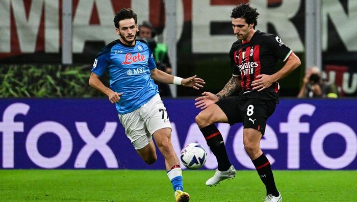 Наполи – Милан: прогноз букмекеров на ответный матч 1/4 Лиги чемпионов