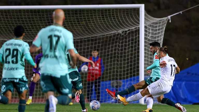 Протистояння Пафоса й Омонії / фото Омонія Протистояння Пафоса й Омонії / фото Омонія