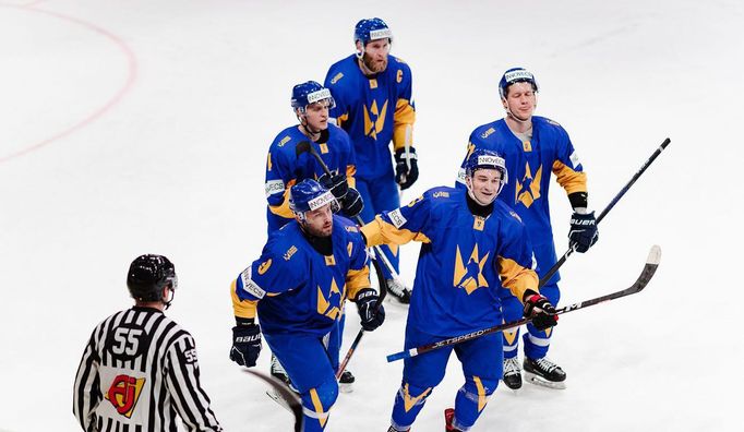 Украина не смогла повыситься в классе ЧМ по хоккею, но спасла лицо в ключевом матче