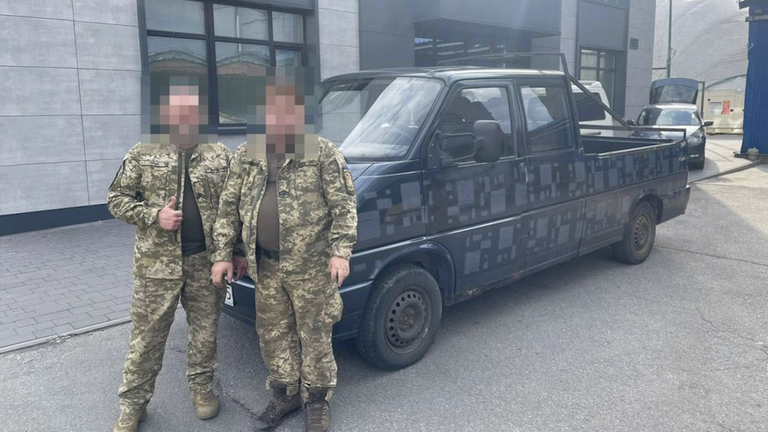 Захисники України отримали 95 авто за сприяння Favbet Foundation / фото Favbet