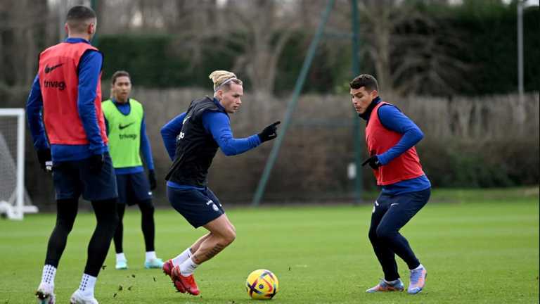 Мудрик на тренуванні Челсі / фото з відкритих джерел Мудрик на тренуванні Челсі / фото з відкритих джерел