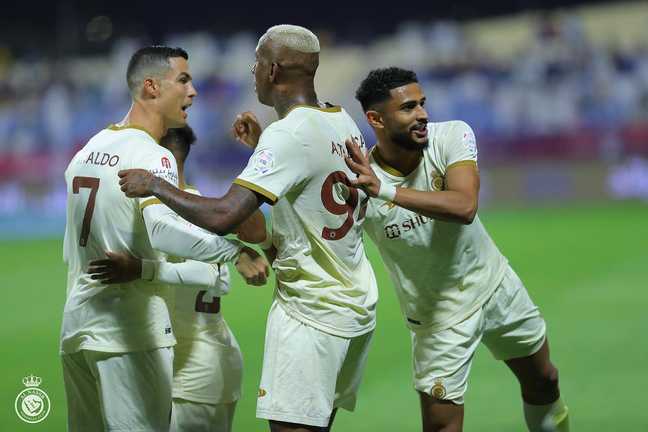 Таліска та Роналду / фото Al Nassr Таліска та Роналду / фото Al Nassr