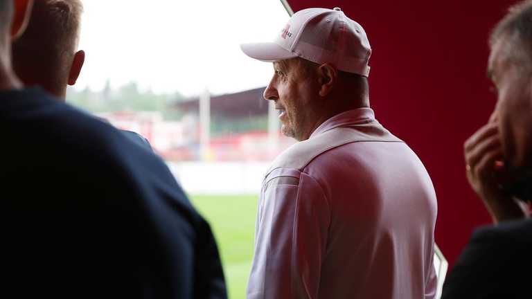 Злива завадила почати гру вчасно / фото ФК Кривбас Злива завадила почати гру вчасно / фото ФК Кривбас