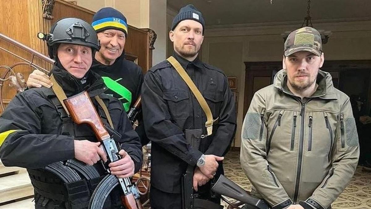 Усик на початку повномасштабного вторгнення / Фото зі соцмереж