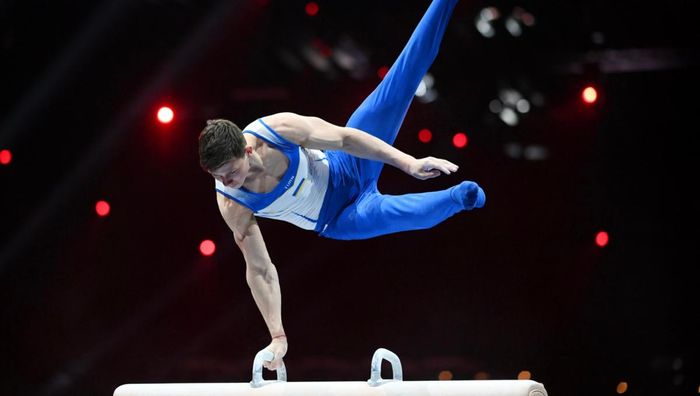 Лидер сборной Украины стал самым успешным спортивным гимнастом в сезоне Кубка мира