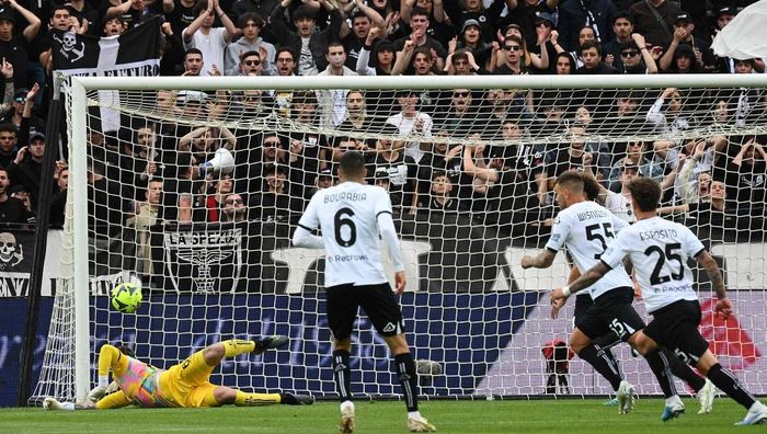 Специя Коваленко унизила Милан – украинец получил мизер, в "россонери" ускользает из рук путевка в ЛЧ Специя Коваленко унизила Милан – украинец получил мизер, в "россонери" ускользает из рук путевка в ЛЧ