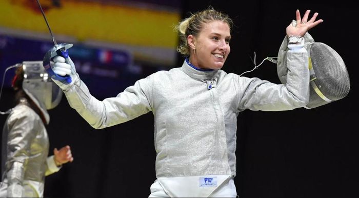 Женская сборная Украины выиграла золото на этапе Кубка мира по фехтованию на сабле