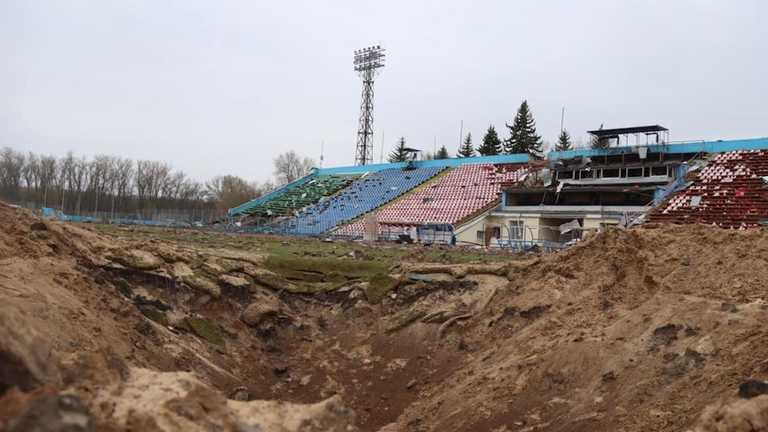 Стадіон ім. Ю. Гагаріна в Чернігові / фото Десна