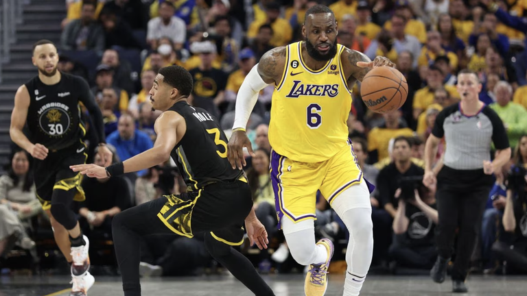 Лейкерс переміг Голден Стейт/ фото з відкритих джерел Лейкерс переміг Голден Стейт/ фото з відкритих джерел