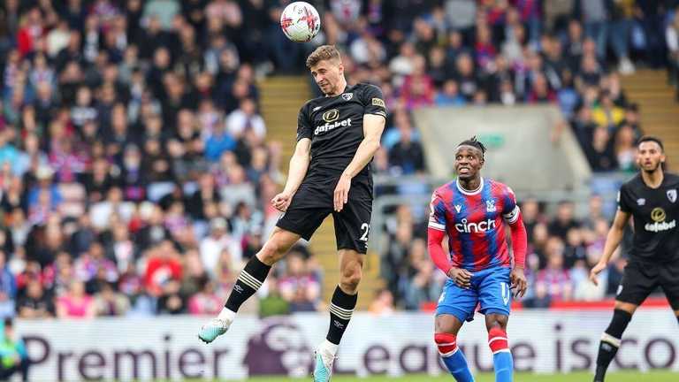 Ілля Забарний проти Крістал Пелас / фото AFCB Ілля Забарний проти Крістал Пелас / фото AFCB