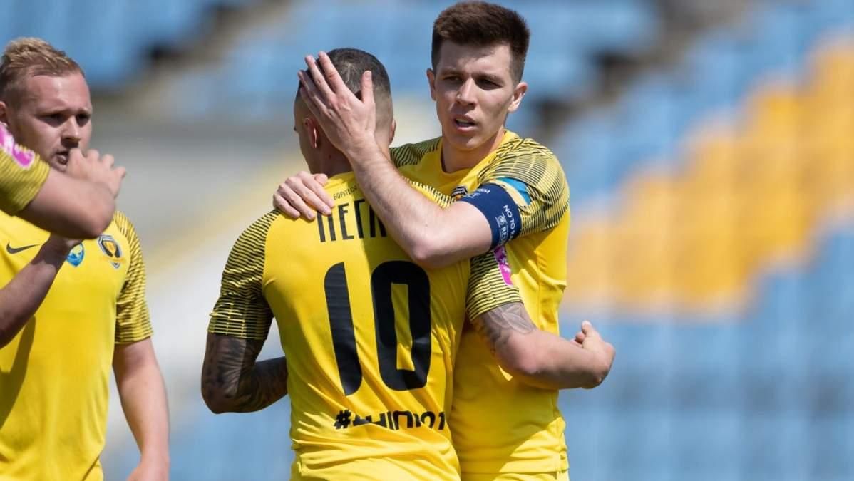 Пеглоу оформил хет-трик в воротах Металлиста / фото СК Днепр-1