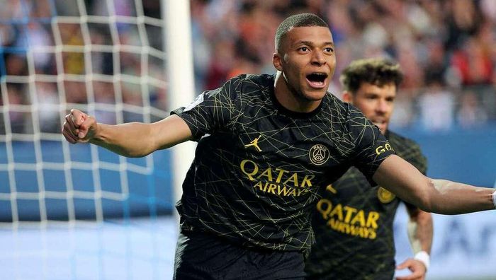 ПСЖ без проблем разобрался с аутсайдером – парижане не почувствовали отсутствия Месси ПСЖ без проблем разобрался с аутсайдером – парижане не почувствовали отсутствия Месси