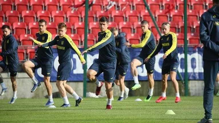 Збірна України на тренуванні / фото УАФ Збірна України на тренуванні / фото УАФ