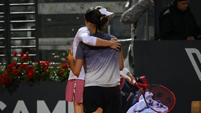 Рекорд крізь біль і сльози: Калініна не змога дограти дебютний фінал WTA1000