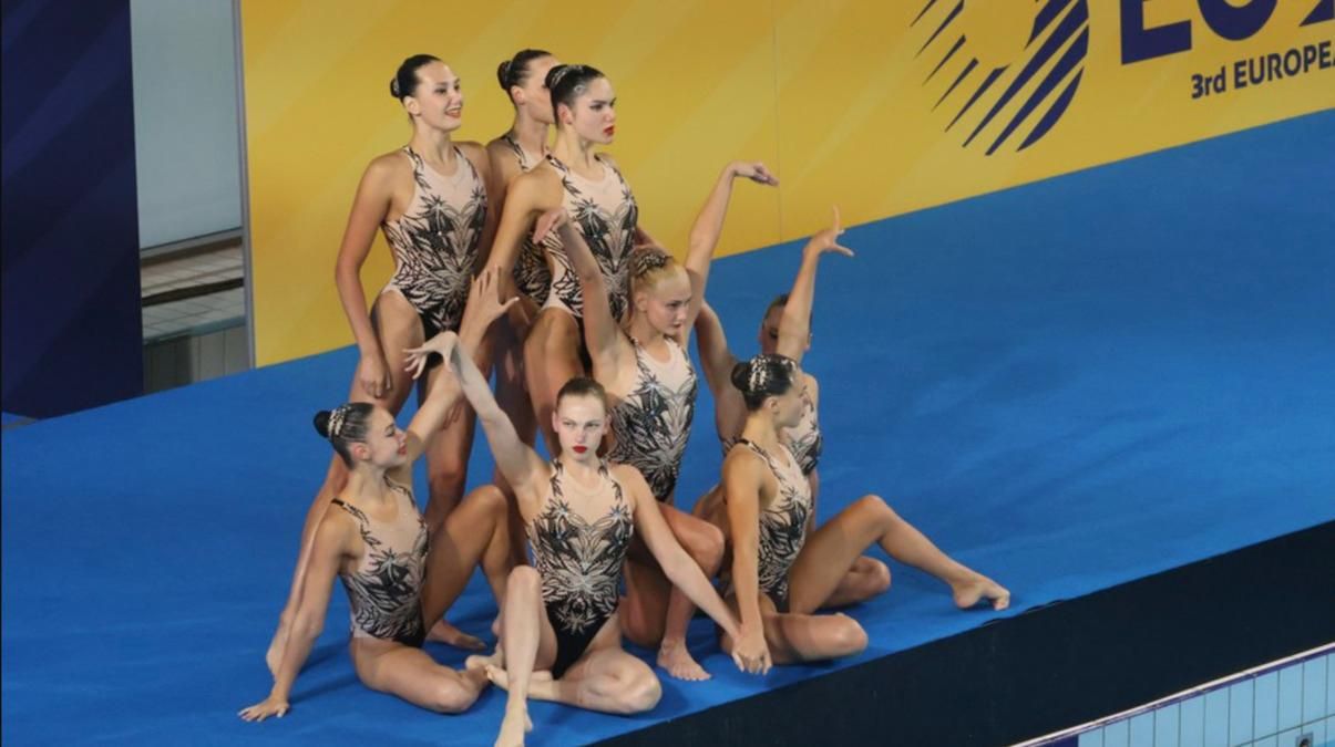 Збірна України з артистичного плавання / фото НОК України