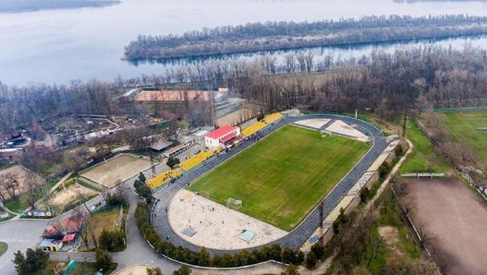 Стадион в Новой Каховке затопило из-за подрыва ГЭС – фото