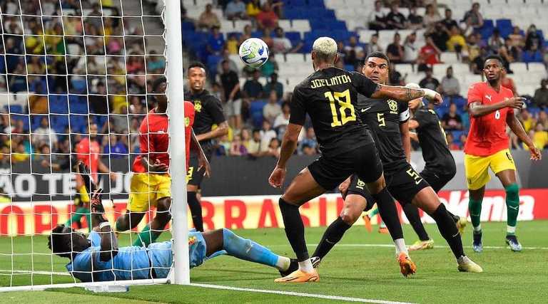 Бразилия – Гвинея / фото AFP Бразилия – Гвинея / фото AFP