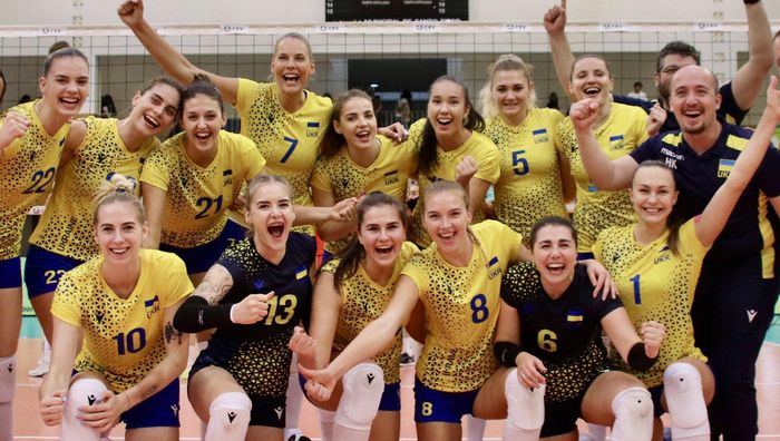 Жіноча збірна України з волейболу здобула розгромну перемогу в першому півфіналі Золотої Євроліги-2023 
