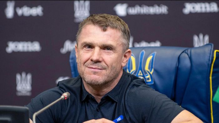 Ребров відмовив європейським клубам заради збірної України: "Інших варіантів не розглядав"