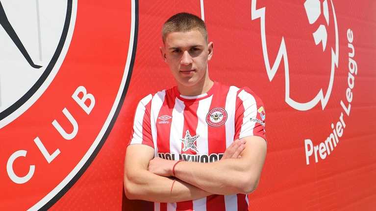 Егор Ярмолюк / Фото ФК Брентфорд