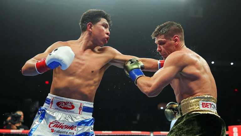 Дерев'янченко програв Мунгії / фото із соцмереж Дерев'янченко програв Мунгії / фото із соцмереж