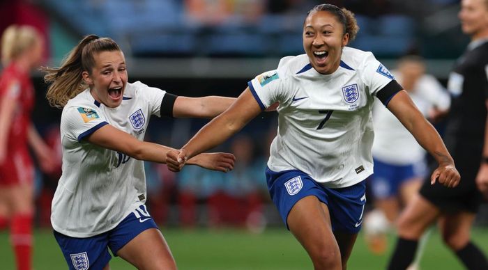 Женский ЧМ по футболу: Аргентина оформила яркий камбек, Англия дожала Данию и возглавила группу