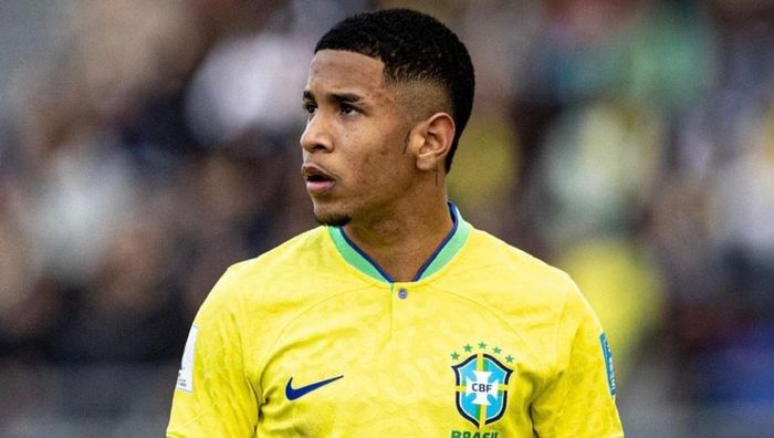 Конкурент для Цыганкова: Жирона усилилась бразильским виртуозом Конкурент для Цыганкова: Жирона усилилась бразильским виртуозом