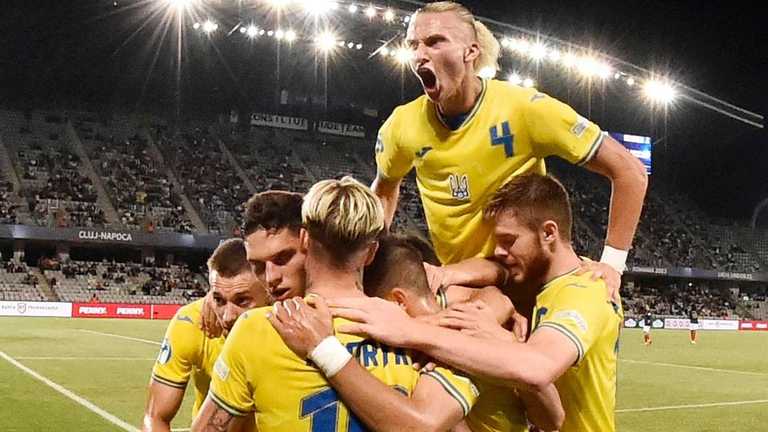 Максим Таловєров (вгорі) / Фото УАФ Максим Таловєров (вгорі) / Фото УАФ